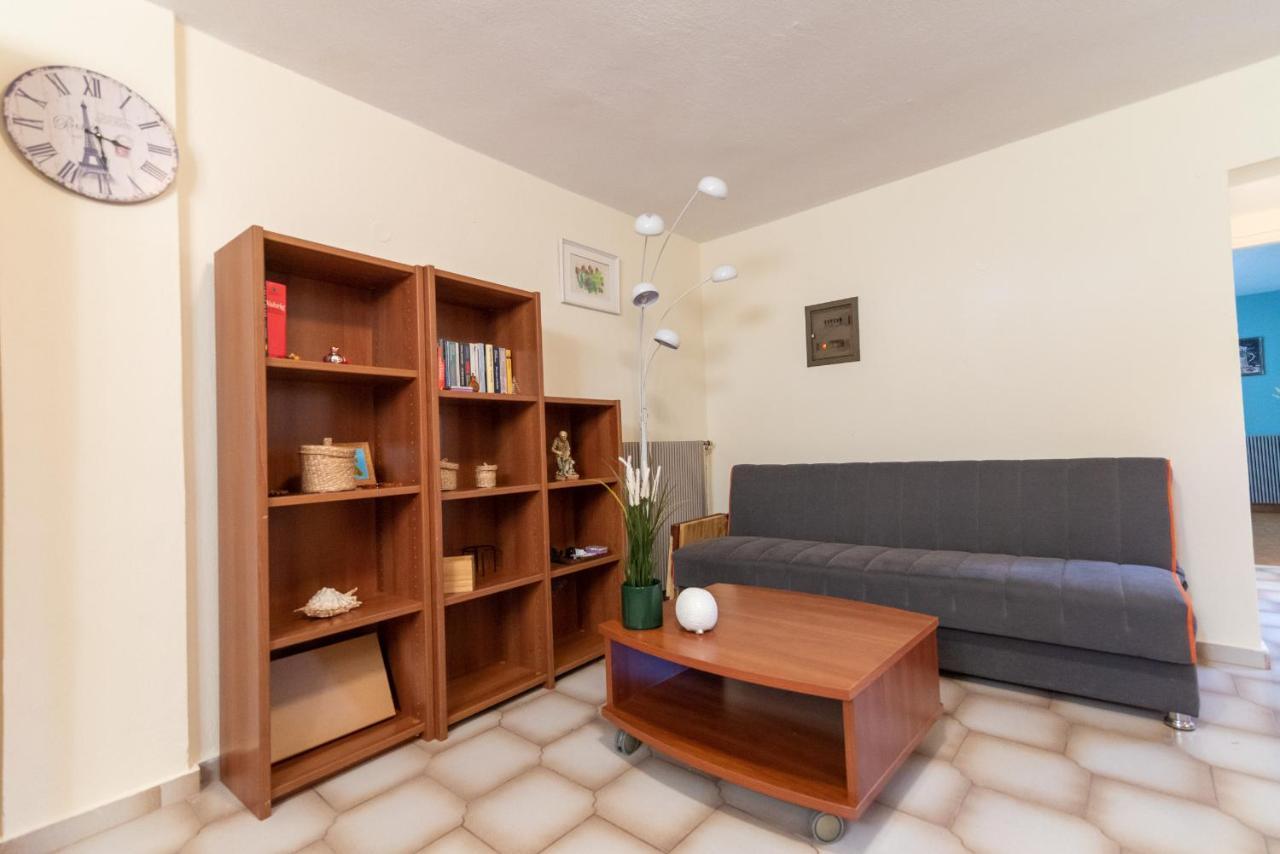 Pine Trees Apartment Превеза Екстер'єр фото
